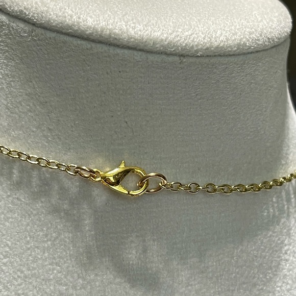 Meet your Posher, Julie - Picture 4 of 8